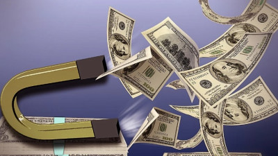 달러 흐름 급변이 카드사 자금조달 구조를 바꾼다