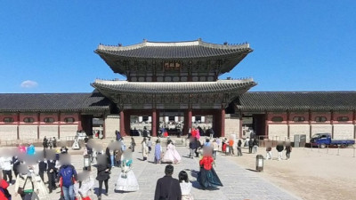 조선의 숨결을 품은 왕궁, 경복궁… 도심 속 역사로 다시 살아나다