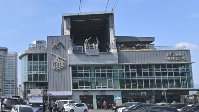 서울 도심 위를 가로지르는 공중 산책 남산케이블카