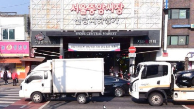 서울 도심 한복판에서 세월의 결을 고스란히 간직한 중앙시장