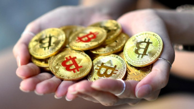 비트코인 7만달러 돌파와 코인 가격의 불확실성