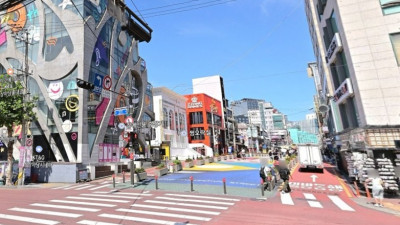 젊음과 예술이 숨 쉬는 거리, 홍대거리를 걷다