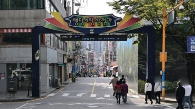 서울 성동구 한복판, 오래된 골목 행당시장